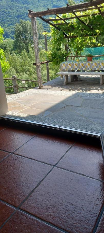 Casa Neva Διαμέρισμα Cannobio Εξωτερικό φωτογραφία